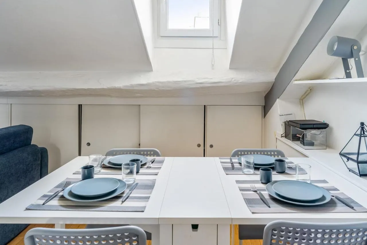 Appartement Lovely Studio 5 Min Away From The Louvre Museum - Welkeys à Paris France
