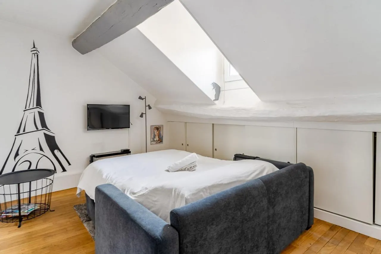 Apartament Lovely Studio 5 Min Away From The Louvre Museum - Welkeys Paryż 0*,